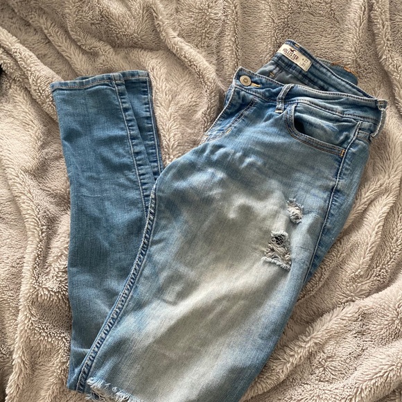 Hollister Skinny Jeans and Shorts Bundle - Picture 4 of 4